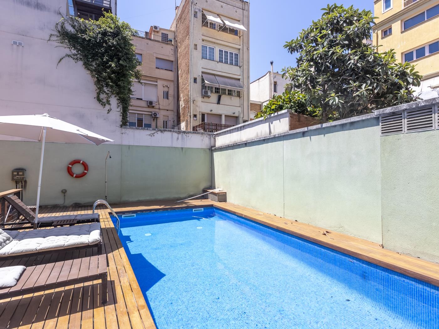 My Space Barcelona Terrace and pool apartment near the Barcelona centre for 10 - My Space Barcelona Apartments